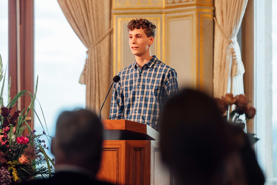 Annen-Medaille 2025: Schüler hält Laudatio