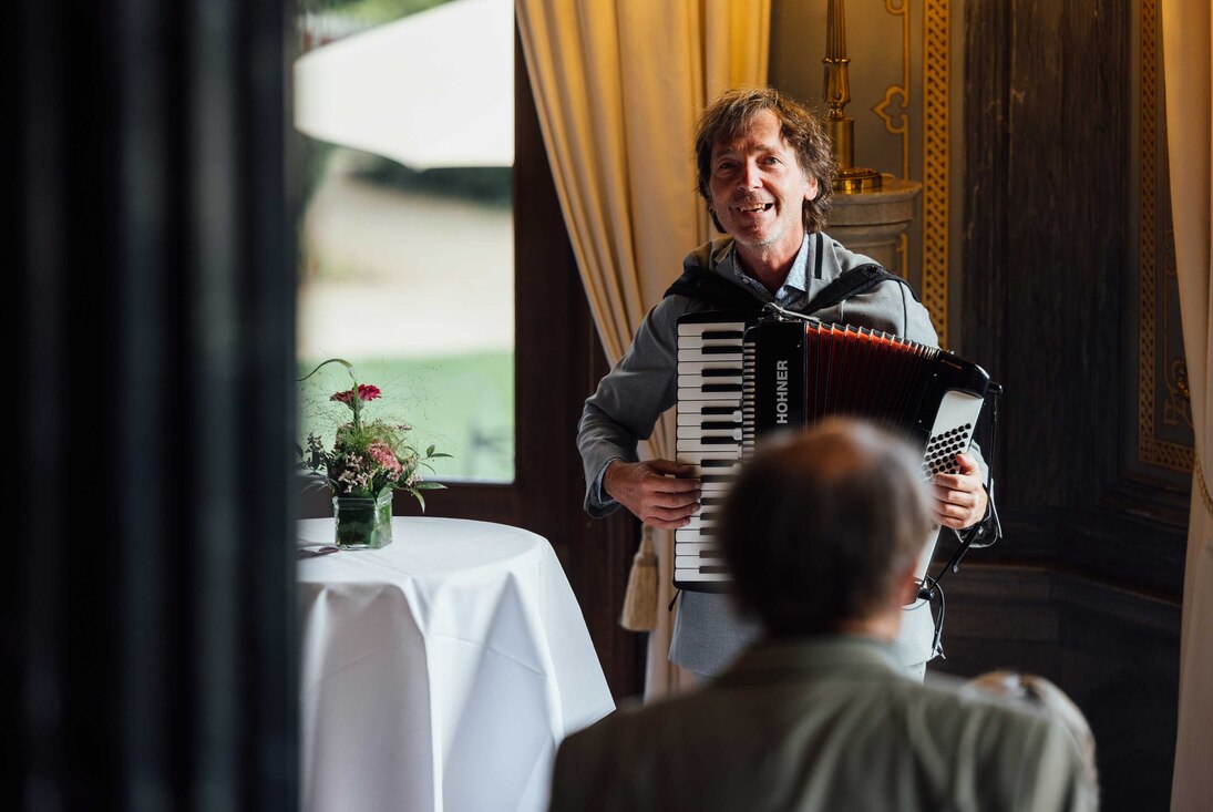 Annen-Medaille 2025: Akkordeonspieler